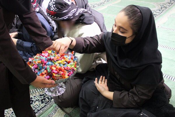 جشن و مولودی‌خوانی میلاد حضرت زهرا(س) در هنرستان آفرینش پردیس 
