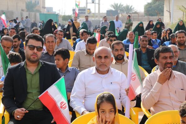 مردم بندرخمیر با حضور یکپارچه در ۲۲ بهمن اقتدار خود را فریاد زدند