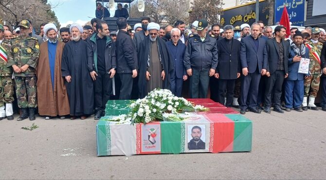 تشییع پیکر چهار شهید ناوشکن دنا در بجنورد
