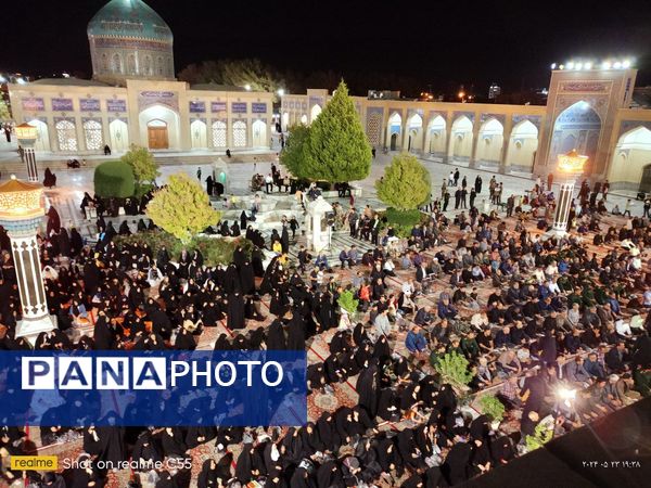 عطر افشانی گلزار شهدا و مراسم یادبود شهدای خدمت