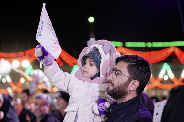 همخوانی سرود «سلام یا مهدی» با حضور ابوذر روحی در مسجد جمکران