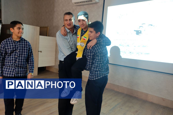 کارگاه توانمند‌سازی مربیان پیشتاز ناحیه 4 شیراز و آموزش مهارت‌های تشکیلاتی 