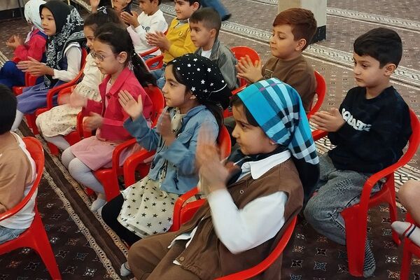 برگزاری جشن روز جهانی کودک در دارالقرآن حجت الاسلام قرائتی ناحیه یک شهرری