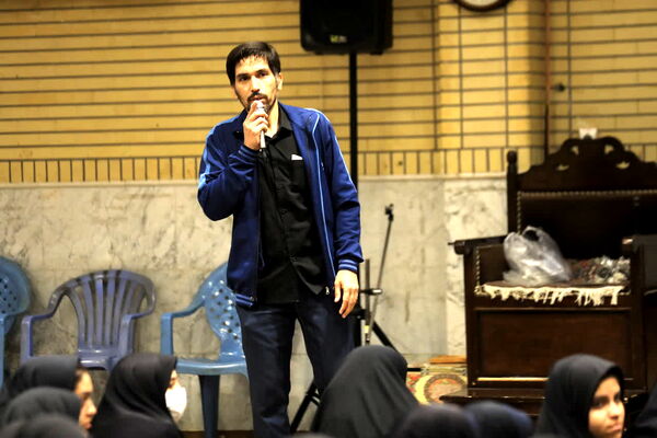 حال و هوای دختران هنرستانی قم در بازدید از یادمان‌های عملیاتی جنوب کشور