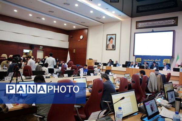 اتاق کنترل وضعیت ستاد انتخابات شهر مشهد