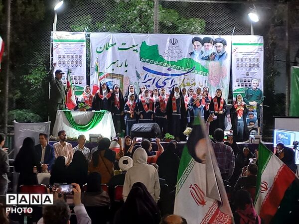 قاب‌های ماندگار از قرارگاه فرهنگی منطقه ۱۰ در هفته معلم 