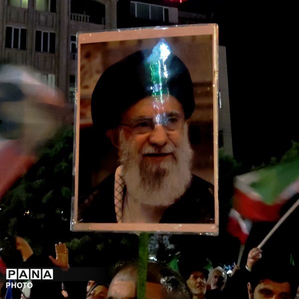  پلاکارد ها و پرچم ها فانوس راه حق 