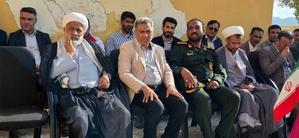 طنین زنگ انقلاب در مدرسه نصر سردشت بشاگرد