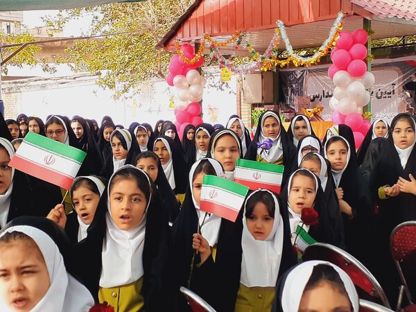 بازگشایی مدرسه غنچه ها ی انقلاب برای سالی پرنشاط
