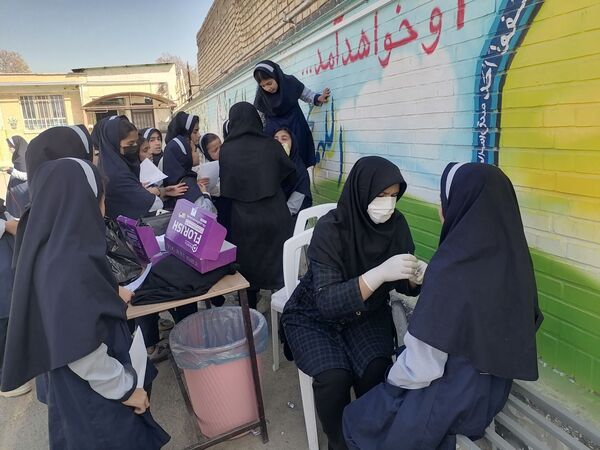 وارنیش فلوراید برای دانش آموزان دبستان ناهید نخودی 