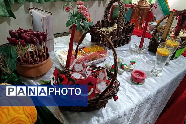 وقتی انارها لبخند زدند؛ یلدای دبیرستان ساره شورآفرین شد