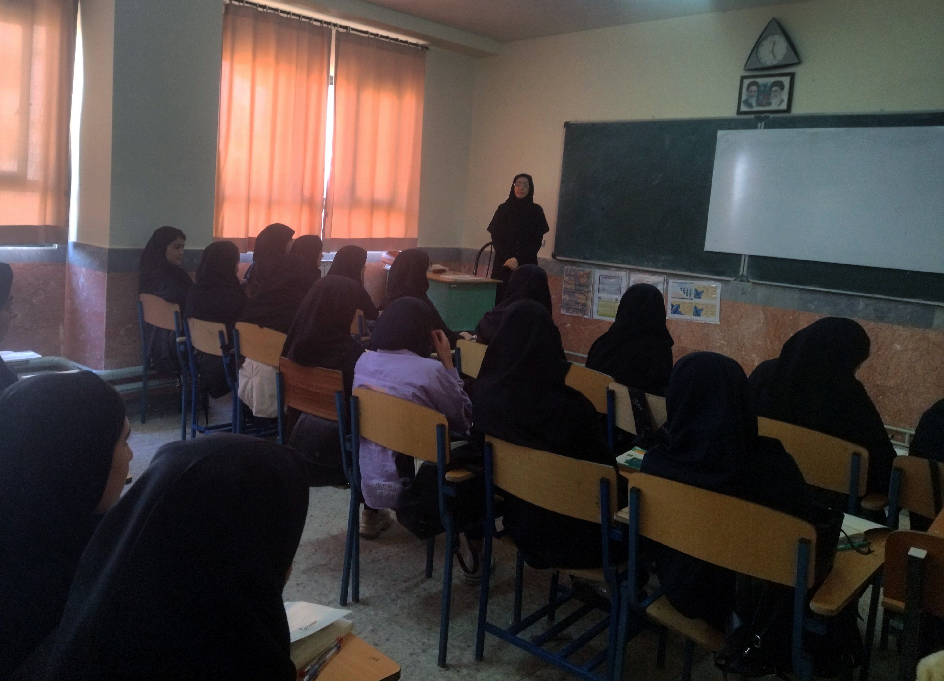 خستگی در قاموس معلمی، معنایی ندارد