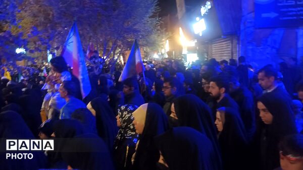 مراسم تشییع دو شهید شهرک صنعتی خیام زبرخان در حسینیه امام نیشابور 