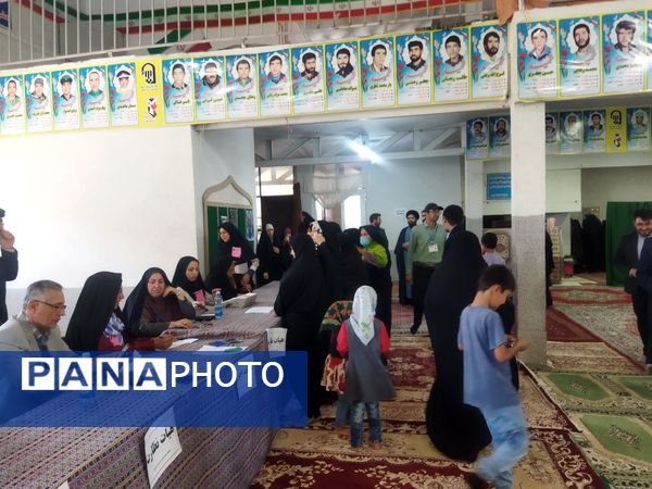 انتخابات چهاردهمین دوره ریاست‌جمهوری در شهر راز