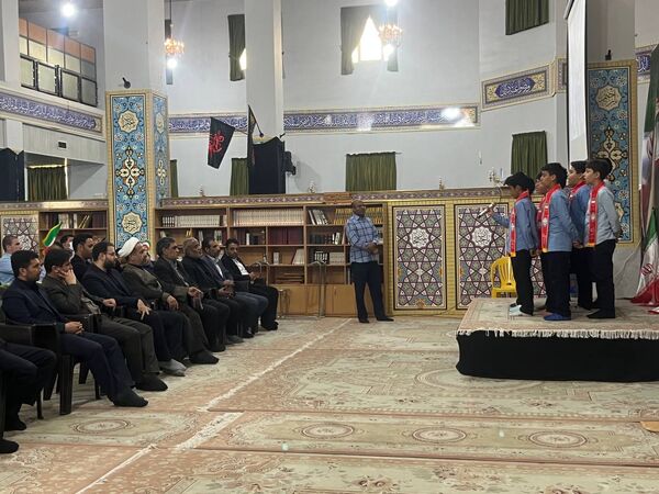 حضور قائم‌مقام معاون وزیر در سازمان دانش‌آموزی در  راهپیمایی ۱۳ آبان شهرک مروارید بندرعباس