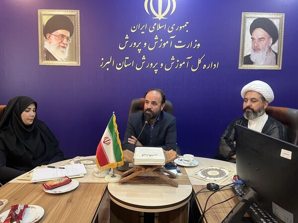 برگزاری نشست شورای دانش‌آموزی استان البرز