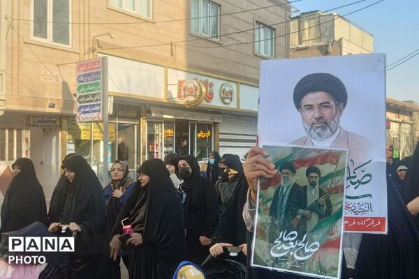 دست خدا بر سر ماست خامنه ای رهبر ماست 