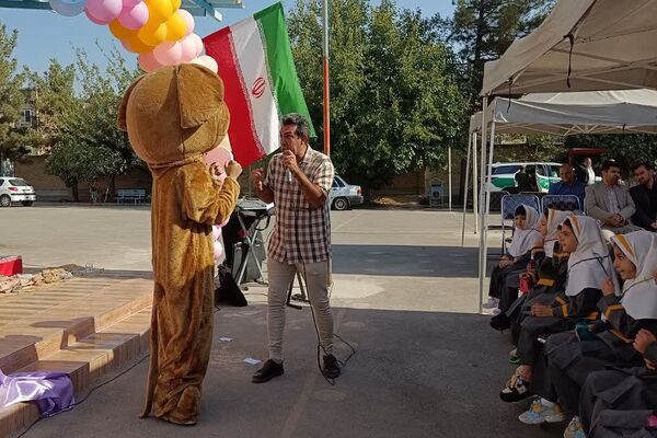  جشن شکوفه‌ها در قرچک