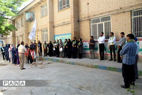 کارگاه آموزشی مدرسان پیشتاز و گردهمایی خبرنگاران پانا شهرستان فاروج با مسئولان سازمان دانش‌آموزی خراسان شمالی 