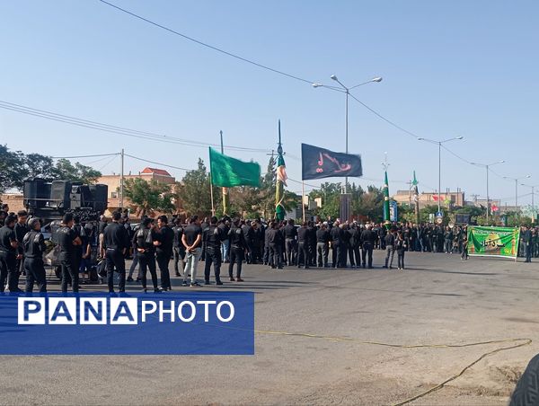 آیین استقبال از هیئت های عزاداری در روستای عشق آباد 