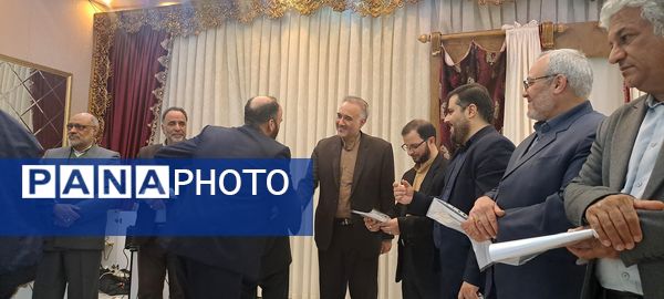  تقدیر از عوامل هیئت فرهنگیان نیشابور 