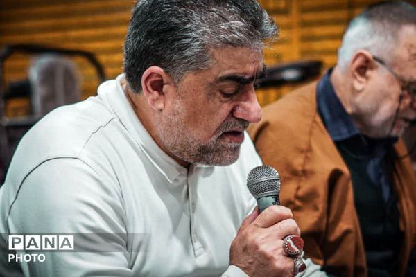 برپایی سفره افطاری در مسجد علی ابن ابیطالب نسیم‌شهر