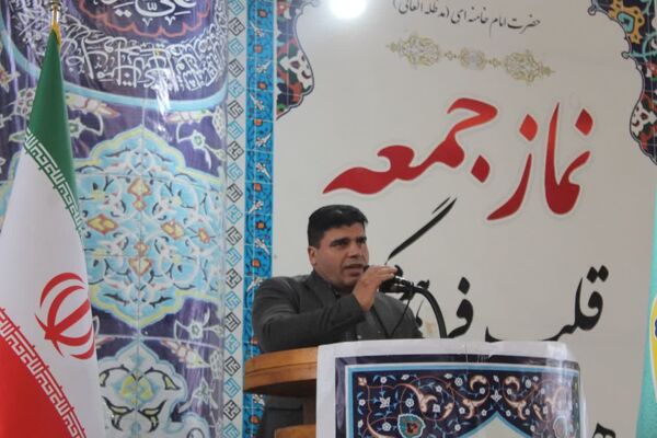 برپایی میز خدمت به مناسبت هفته دولت در گلوگاه 