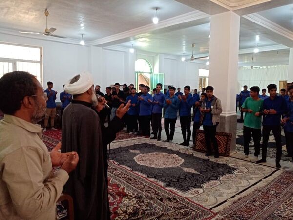 آیین استقبال باشکوه از شهید گمنام در مسجد مهدیه فین