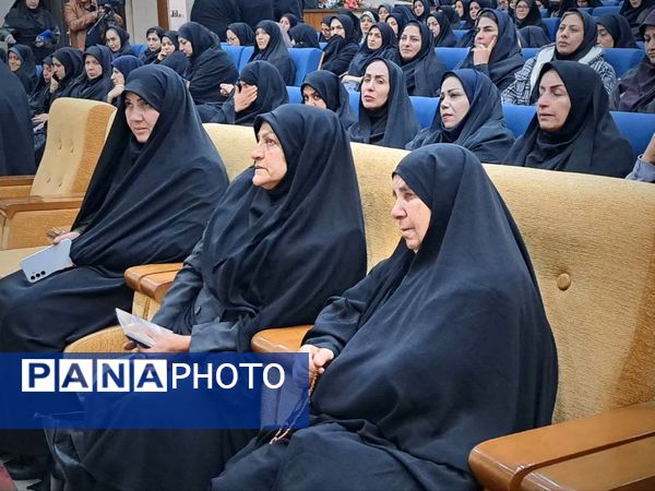 تجلیل نماینده ولی فقیه کهگیلویه و بویراحمد از بانوان شاغل به‌مناسبت ولادت حضرت زهرا (س)