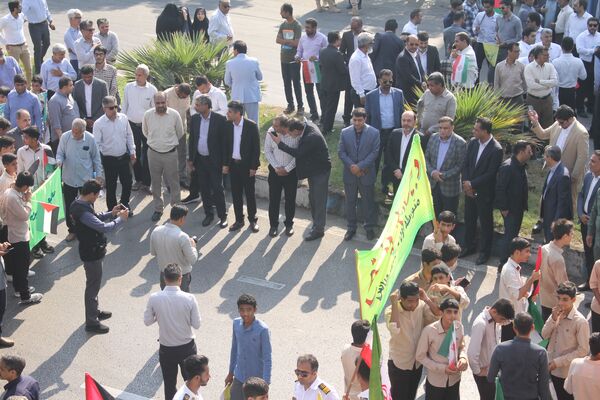 راهپیمایی 13 آبان و روز دانش‌آموز در هرمزگان