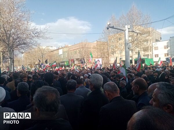 بیعت مردم ولایت مدار کاشمر با سومین رهبر انقلاب اسلامی 