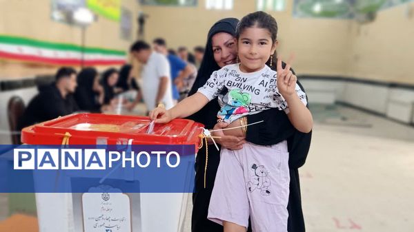 حضور مردم  یاسوج پای صندوق‌های رأی