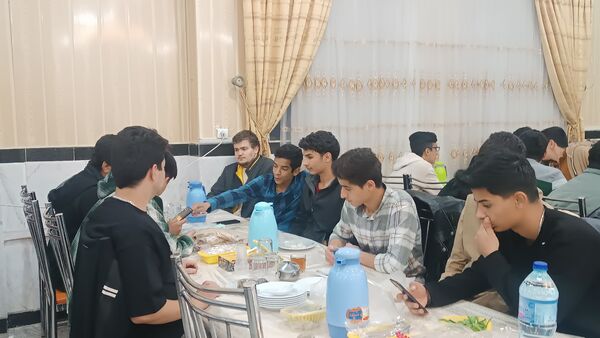 افطاری دبیرستان شاهد ابوذر غفاری نیشابور