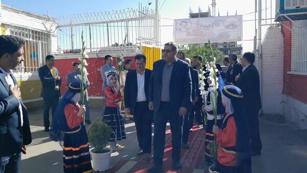 آیین نواختن " زنگ سپاس معلم "  در تربت حیدریه