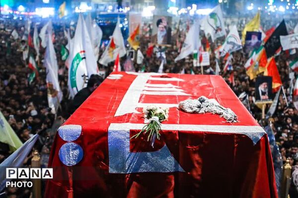 تشییع رهبر شهید انقلاب در کربلای معلی