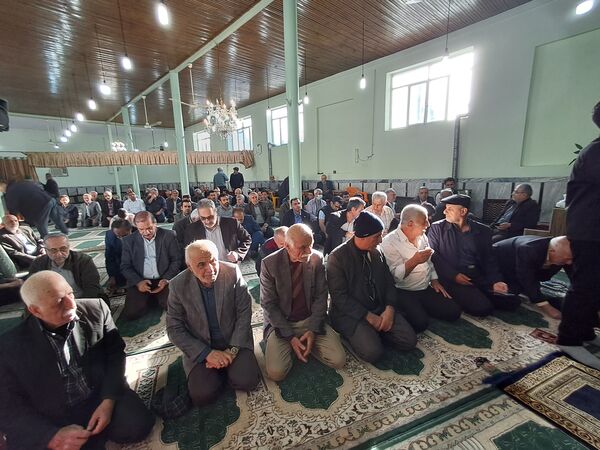 اقامه نماز عید سعید فطر در مسجد جامع جمنان قائمشهر