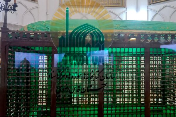 بازدید دانش آموزان پیشتاز اعزامی به مشهد از موزه حرم مطهر رضوی 
