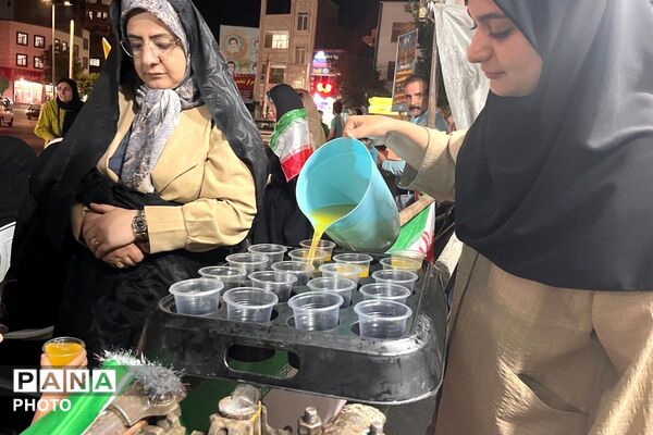 شور غدیر در میدان امام خامنه‌ای؛ اجتماع شبانه مردم شهرستان قدس جلوه‌ای از عشق به ولایت