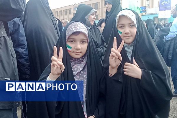 تولد چهل‌وهفت سالگی انقلاب‌اسلامی‌ایران در شهرستان اسلامشهر با مشارکت هزاران نفر از اقشار مختلف