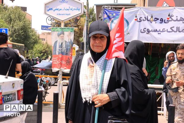 تشییع تاریخی پیکر رهبر شهید از جمکران تا حرم کریمه اهل بیت (س)