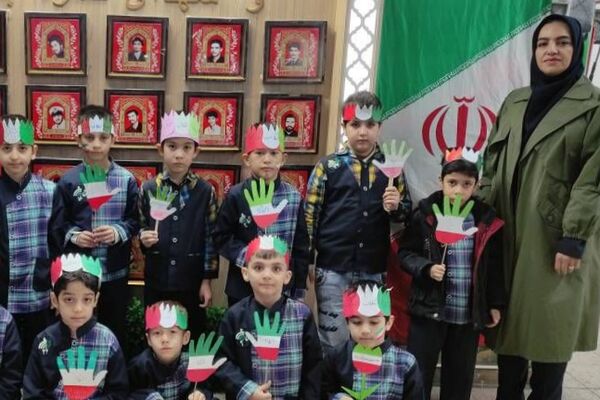 حضور پرشور دانش آموزان ناحیه دو شهرری در برنامه‌های متنوع دهه فجر و جشن انقلاب