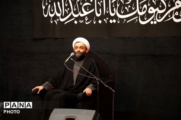 چهاردهمین سوگواره  دانش آموزی «احلی من العسل» در قم