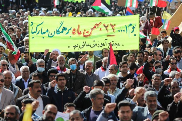 راهپیمایی ۲۲ بهمن در شهرستان بم 