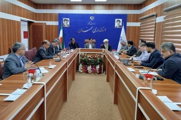مناطق معدنی طرود و معلمان با پروژه‌ بزرگ برق‌رسانی توسعه می یابد