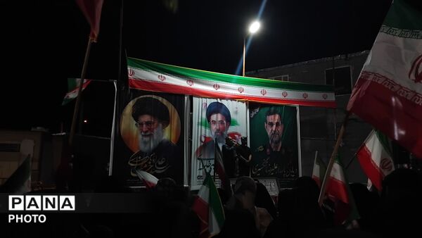  تجدید پیمان با مقاومت در تجمع مردم زیارتعلی رودان و محکومیت حملات آمریکا
