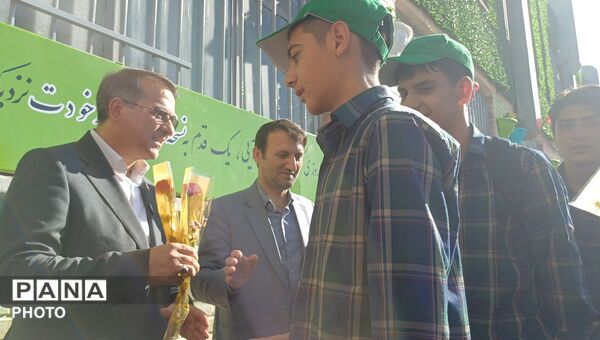 آغاز سال تحصیلی جدید در مدرسه شهید گلزاری منطقه ۱۶