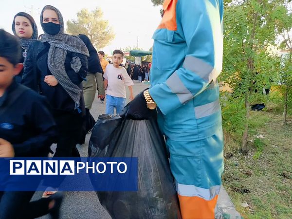 فداکاری در سکوت: رفتگر اربعین، قهرمان گمنام جمع‌آوری زباله در کاشمر