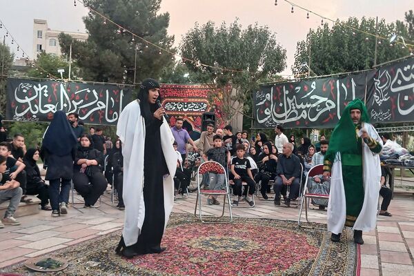 تعزیه‌خوانی دهه دوم محرم در بهارستان‌۲