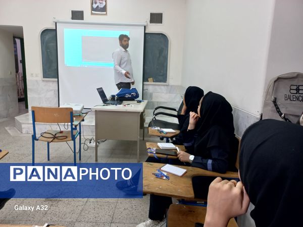 برگزاری اردوی آموزشی خبرنگار دانش‌آموزان منطقه افشار