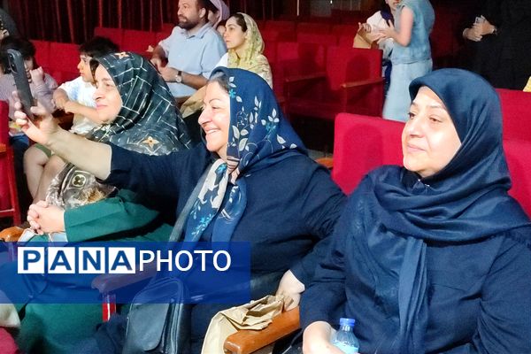 آیین اختتامیه مدرسه خلاقیت ماورا در قائمشهر